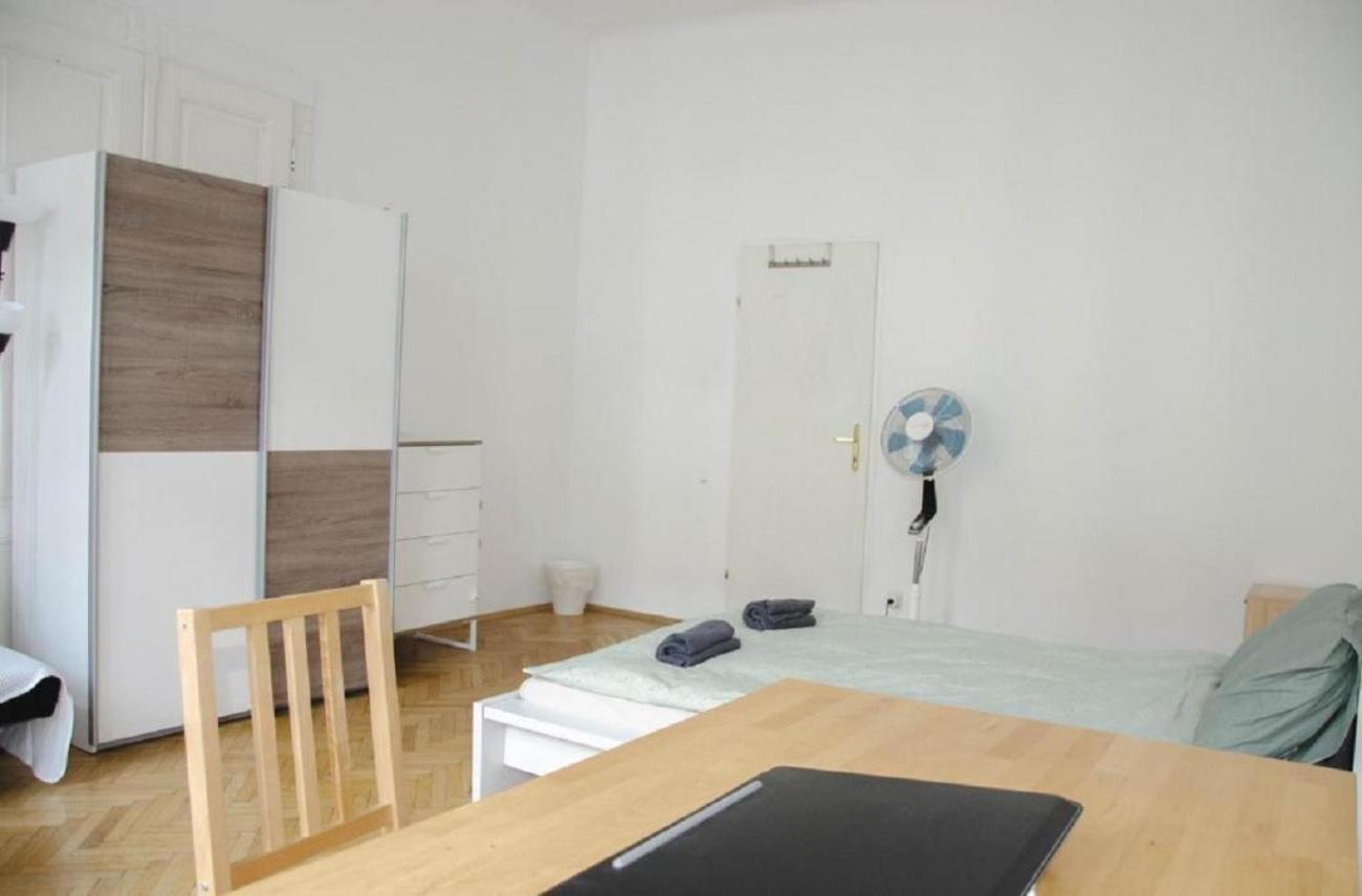 Wonderful Two Bedroom Apartment Виена Екстериор снимка
